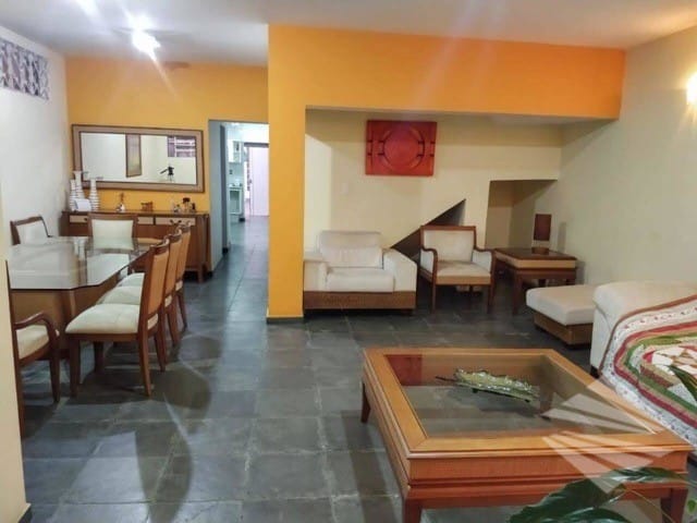 Casa com 240m² 3 quartos e 3 banheiros, à venda, no bairro Centro em Taubaté