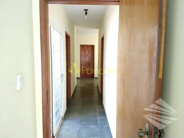 Casa com 240m² 3 quartos e 3 banheiros, à venda, no bairro Centro em Taubaté