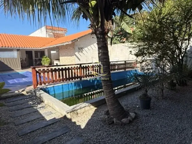 Casa com 400m² 4 quartos e 4 banheiros, à venda, no bairro Boraceia em Bertioga
