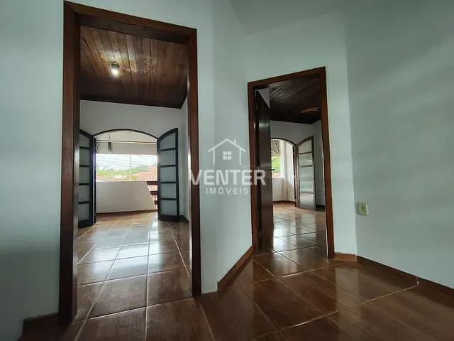 Casa 3 quartos e 3 banheiros, à venda, no bairro Vila São José em Taubaté