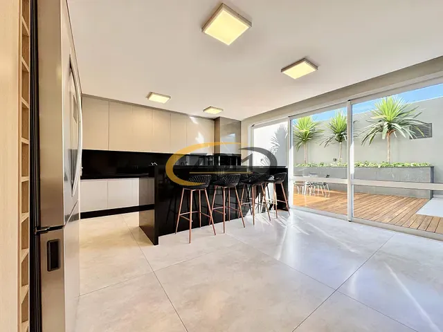Casa 3 quartos e 4 banheiros, à venda, no bairro Cidade Industrial 2 em Londrina
