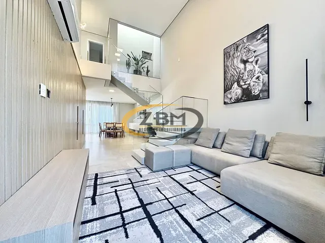 Casa 3 quartos e 4 banheiros, à venda, no bairro Cidade Industrial 2 em Londrina