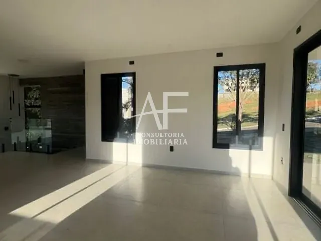 Casa com 848m², à venda, no bairro Cataguá em Taubaté
