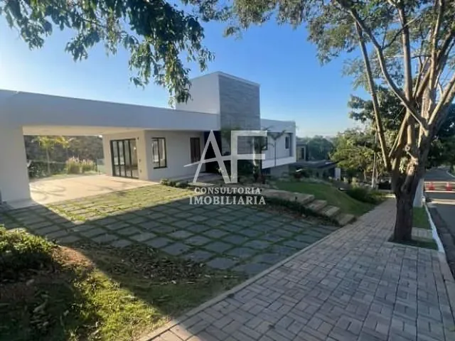 Casa com 848m², à venda, no bairro Cataguá em Taubaté