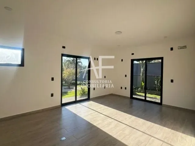 Casa com 848m², à venda, no bairro Cataguá em Taubaté