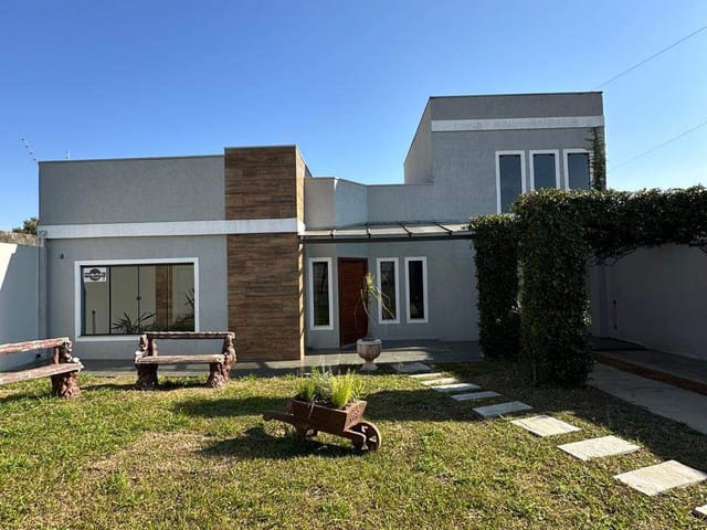 Casa com 285m² 3 quartos e 2 banheiros, à venda, no bairro Jardim Carvalho em Ponta Grossa