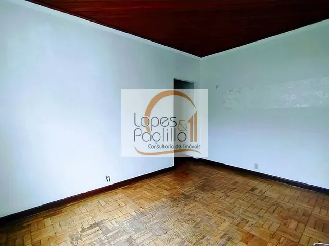 Casa com 304m² 2 quartos e 2 banheiros, à venda, no bairro Centro em Atibaia