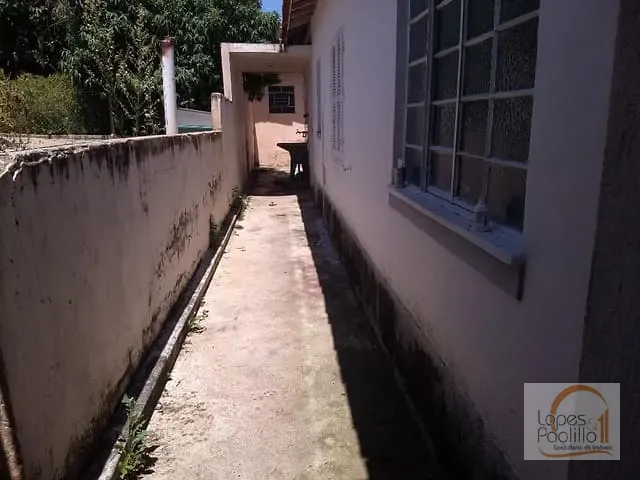 Casa com 304m² 2 quartos e 2 banheiros, à venda, no bairro Centro em Atibaia