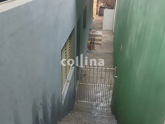 Casa 5 quartos e 3 banheiros, à venda, no bairro Cidade Ariston Estela Azevedo em Carapicuíba