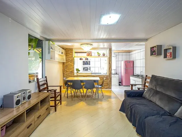 Casa 3 quartos e 1 banheiro, à venda, no bairro FERRARIA em Campo Largo