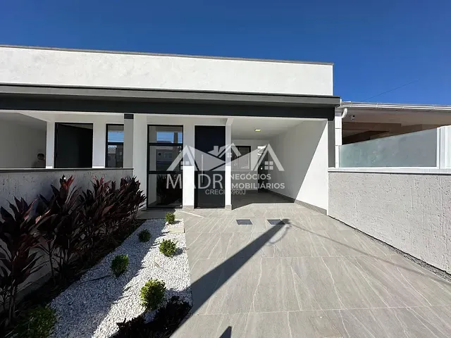 Casa 2 quartos e 2 banheiros, à venda, no bairro Forquilhas em São José