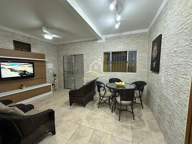 Casa com 216m² 2 quartos e 2 banheiros, à venda, no bairro Boraceia em Bertioga