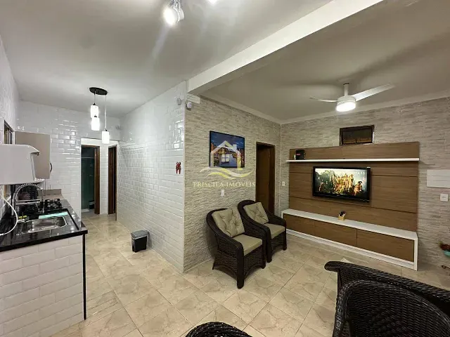 Casa com 216m² 2 quartos e 2 banheiros, à venda, no bairro Boraceia em Bertioga