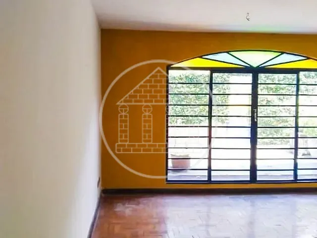Casa com 300m² 3 quartos e 1 banheiro, à venda, no bairro Parque Esmeralda em São Paulo