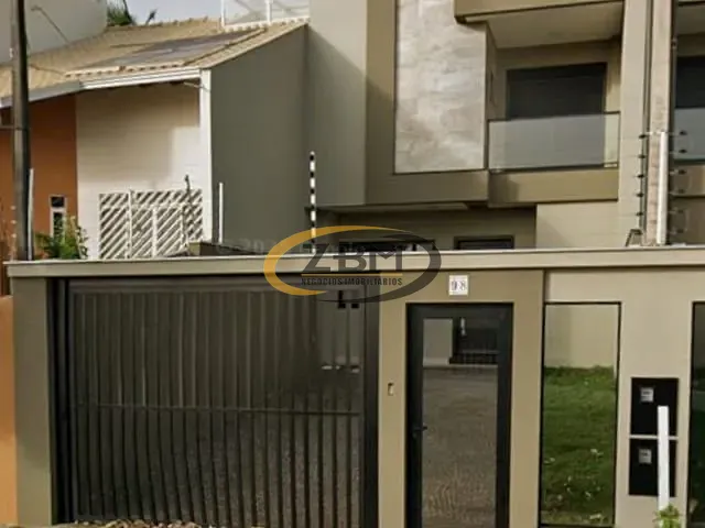 Casa com 180m² 3 quartos e 4 banheiros, à venda, no bairro Andrade em Londrina