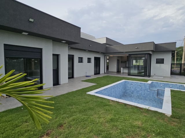 Casa com 440m² 3 quartos e 2 banheiros, à venda, no bairro Swiss Park em Campinas
