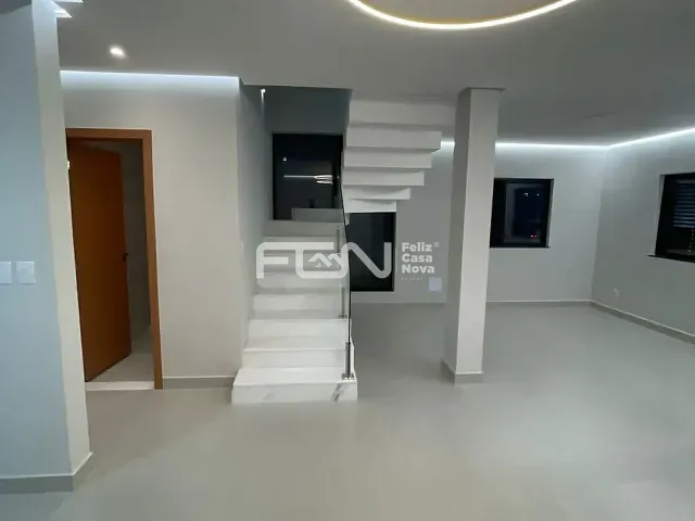 Casa 4 quartos e 4 banheiros, à venda, no bairro Buraquinho em Lauro de Freitas