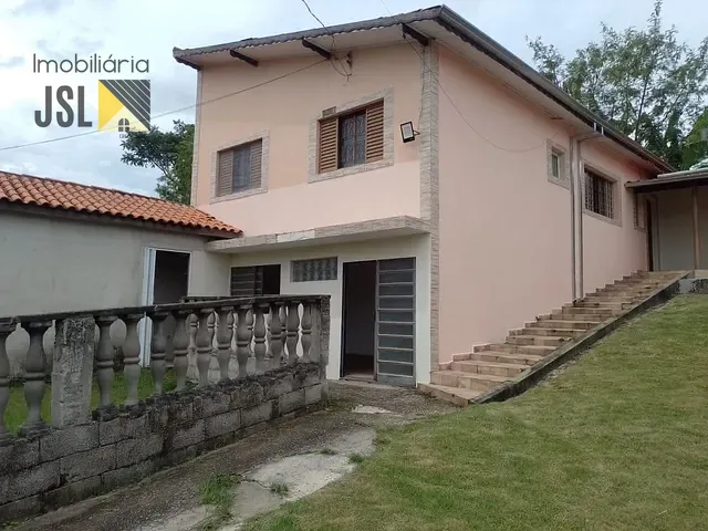 Casa com 1655m² 5 quartos e 3 banheiros, à venda, no bairro Sapé 1 em Caçapava