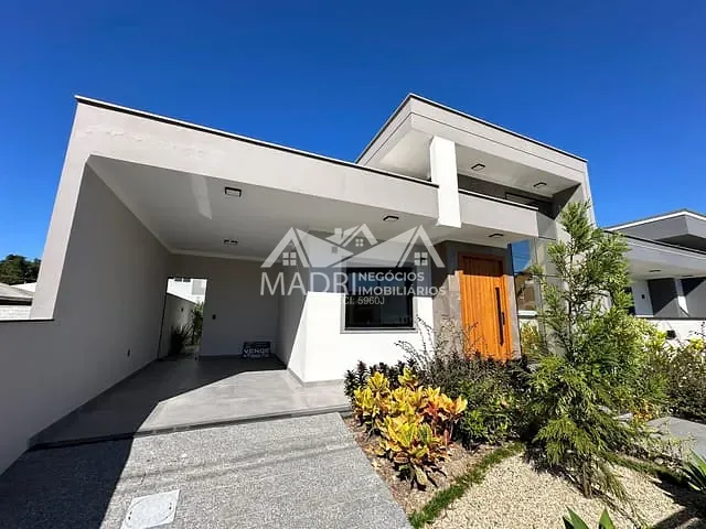 Casa com 230m² 3 quartos e 3 banheiros, à venda, no bairro Forquilhas em São José