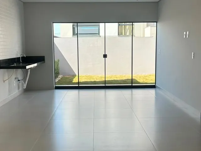 Casa 3 quartos e 2 banheiros, à venda, no bairro Jardim Ecoville I em Cambé
