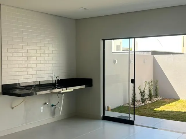 Casa 3 quartos e 2 banheiros, à venda, no bairro Jardim Ecoville I em Cambé