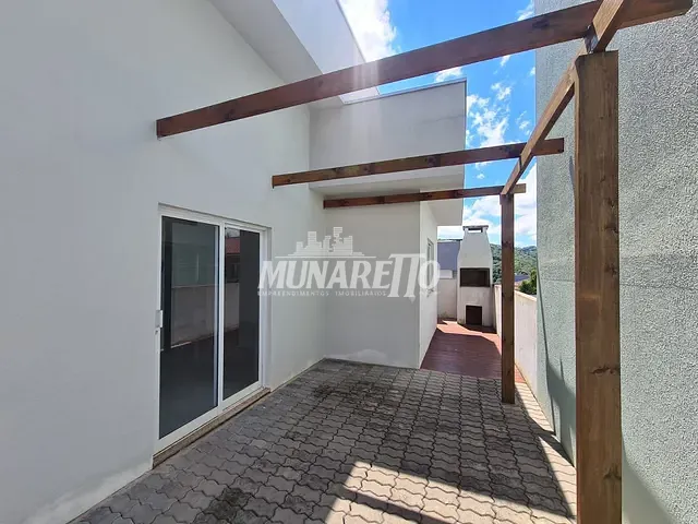 Casa 3 quartos e 2 banheiros, à venda, no bairro Itaíba em Concórdia