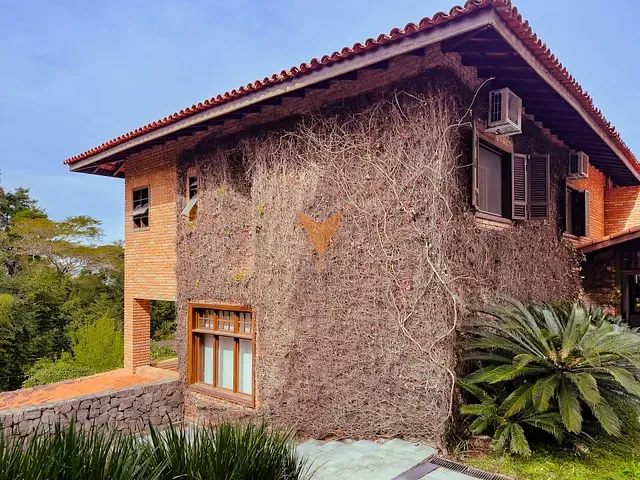 Casa 5 quartos e 7 banheiros, à venda ou para alugar, no bairro Jardim do Golf I em Jandira