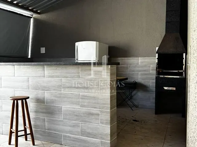 Casa com 375m² 4 quartos e 1 banheiro, à venda, no bairro Jardim Mont Serrat em Aparecida de Goiânia