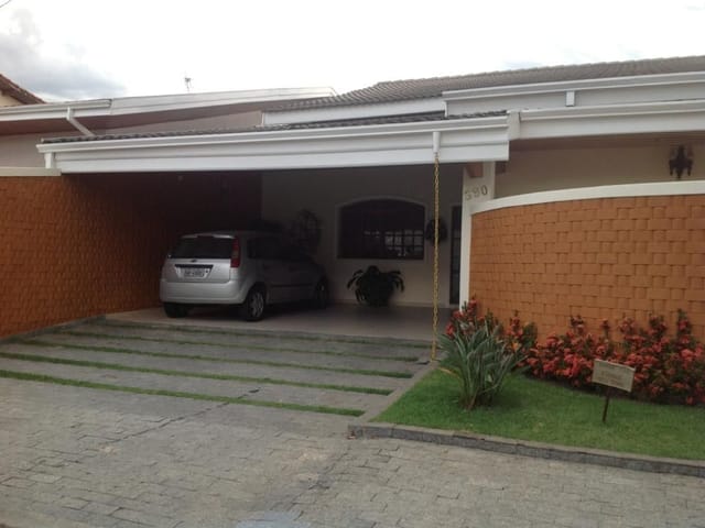 Foto do Casa - Casa para Locação 3 Quartos, 2 Suites, 4 Vagas, 450M², Jardim das Colinas, São José dos Campos - SP | Jardim Das Colinas | RUSSI IMÓVEIS