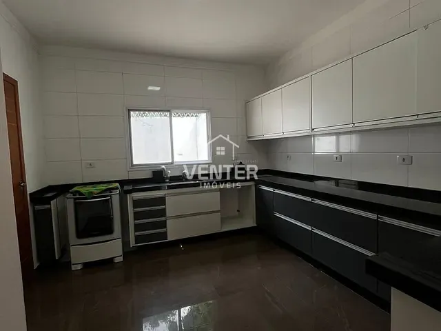 Casa 3 quartos e 3 banheiros, à venda, no bairro Vila Areao em Taubaté