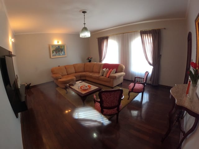 Casa com 338m² 3 quartos e 3 banheiros, à venda, no bairro Vila Conceição em São João da Boa Vista