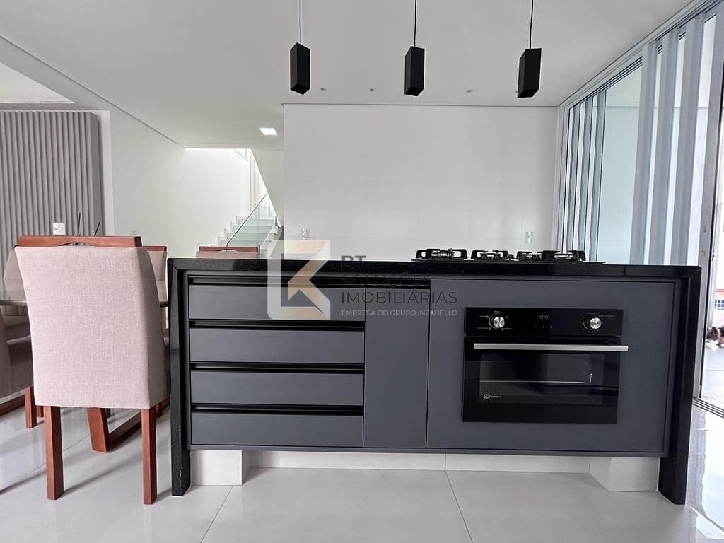 Casa, 3 quartos, 200 m² - Foto 13