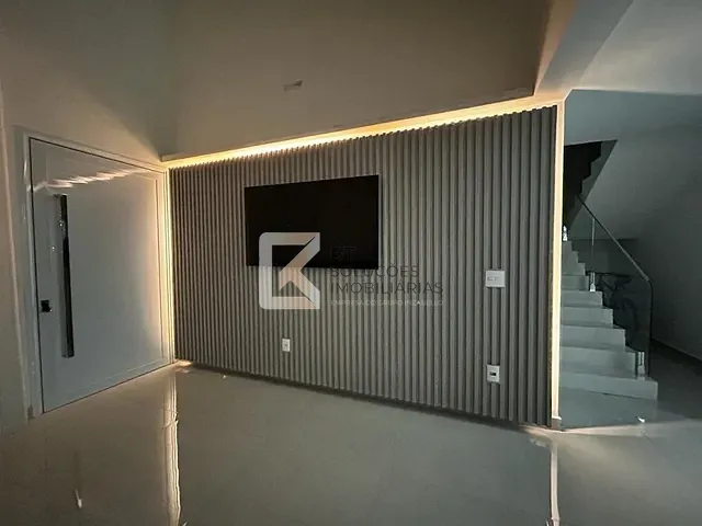 Casa com 300m² 3 quartos e 3 banheiros, à venda, no bairro Residencial Central Parque em Salto