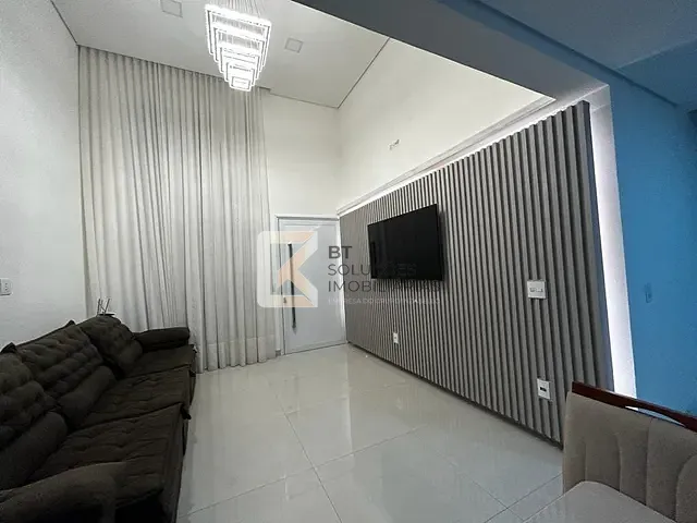 Casa com 300m² 3 quartos e 3 banheiros, à venda, no bairro Residencial Central Parque em Salto