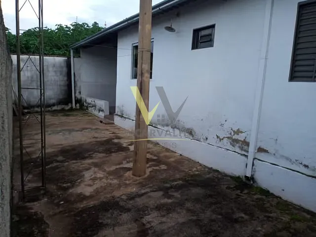 Casa com 300m² 2 quartos e 1 banheiro, à venda, no bairro Residencial Itatiaia em Anápolis