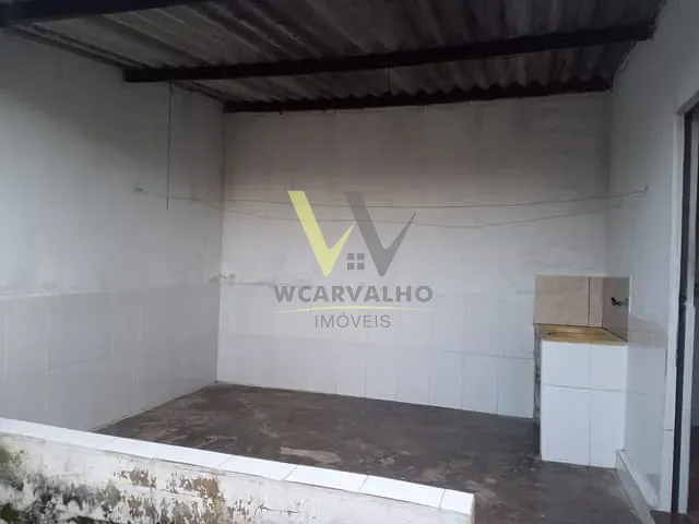 Casa com 300m² 2 quartos e 1 banheiro, à venda, no bairro Residencial Itatiaia em Anápolis