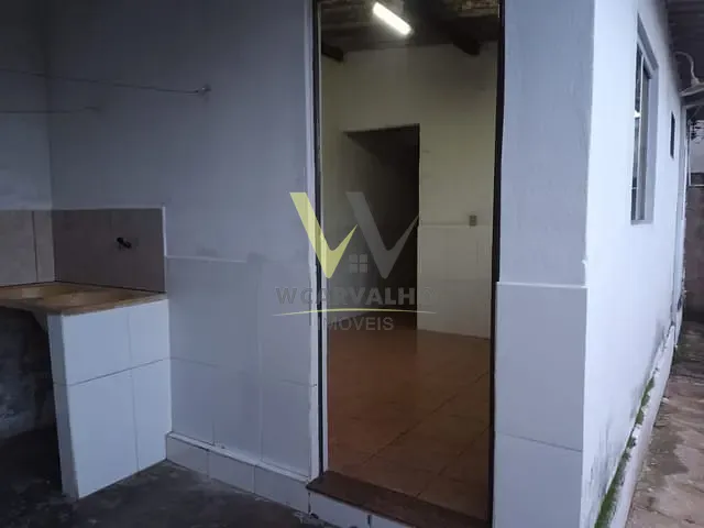Casa com 300m² 2 quartos e 1 banheiro, à venda, no bairro Residencial Itatiaia em Anápolis