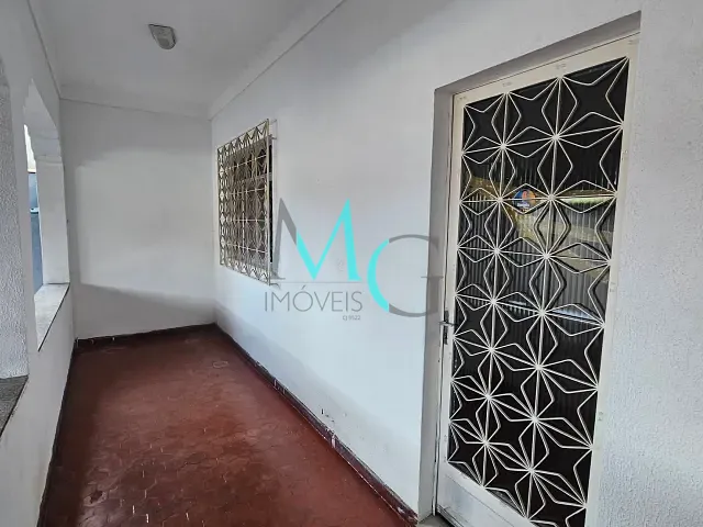 Casa 2 quartos e 2 banheiros, para alugar, no bairro Bangu em Rio de Janeiro