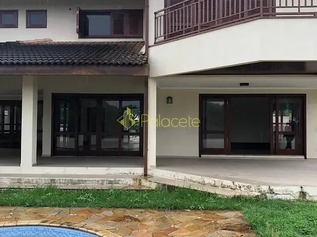 Casa com 700m² 3 quartos e 4 banheiros, à venda, no bairro Nossa Senhora do Perpétuo Socorro em Pindamonhangaba