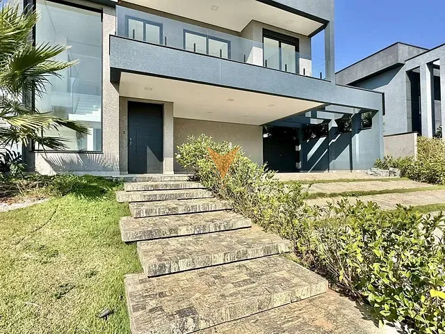 Casa 3 quartos e 6 banheiros, à venda, no bairro Moinho Velho em Embu das Artes