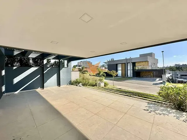 Casa 3 quartos e 6 banheiros, à venda, no bairro Moinho Velho em Embu das Artes