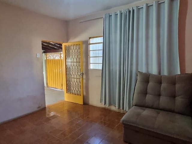 Casa com 155m² 2 quartos e 1 banheiro, à venda, no bairro Jardim Amélia em São João da Boa Vista