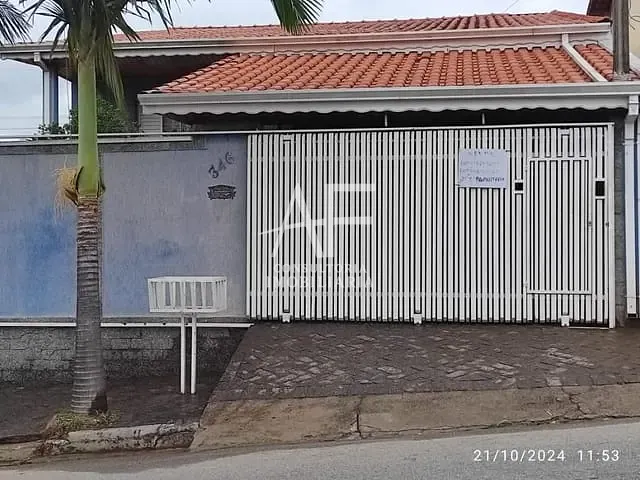Casa com 250m² 3 quartos e 2 banheiros, à venda, no bairro Alto São Pedro em Taubaté
