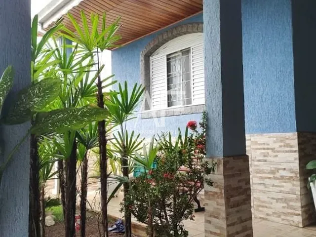 Casa com 250m² 3 quartos e 2 banheiros, à venda, no bairro Alto São Pedro em Taubaté