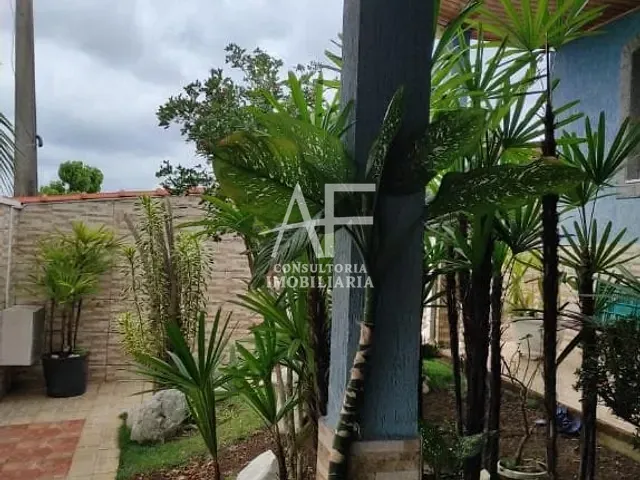 Casa com 250m² 3 quartos e 2 banheiros, à venda, no bairro Alto São Pedro em Taubaté