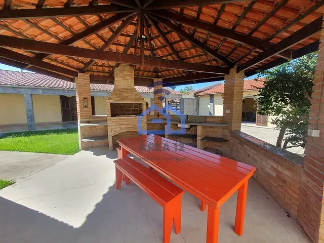 Casa 3 quartos e 3 banheiros, à venda, no bairro Jardim Britânia em Caraguatatuba