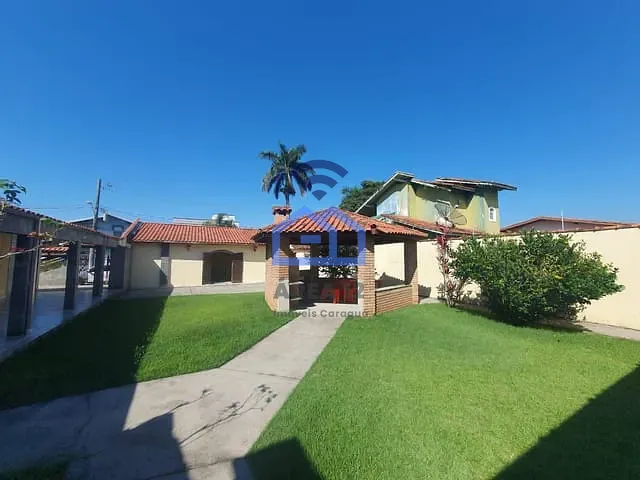 Casa 3 quartos e 3 banheiros, à venda, no bairro Jardim Britânia em Caraguatatuba