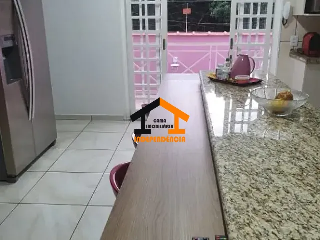 Casa com 250m² 4 quartos e 4 banheiros, à venda, no bairro Jardim Santa Filomena em Itatiba