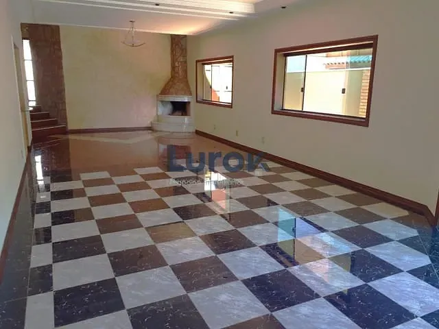 Casa com 770m² 3 quartos e 6 banheiros, à venda ou para alugar, no bairro Dois Córregos em Valinhos