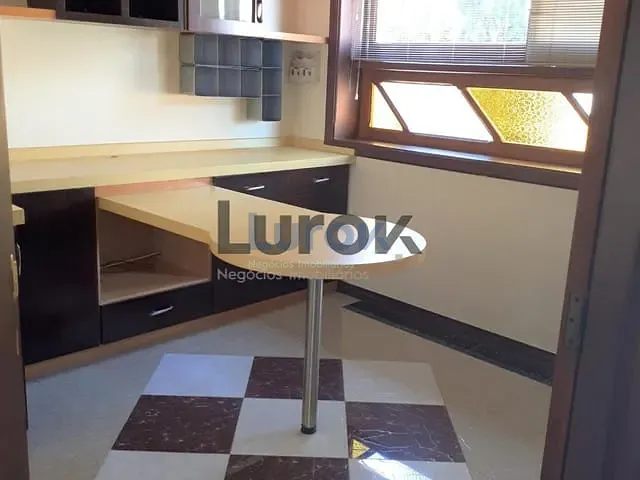 Casa com 770m² 3 quartos e 6 banheiros, à venda ou para alugar, no bairro Dois Córregos em Valinhos